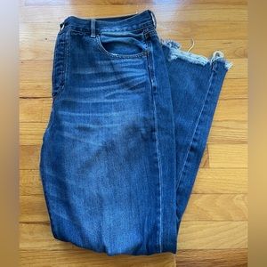 American Eagle Hi-Rise Girlfriend Jeans
